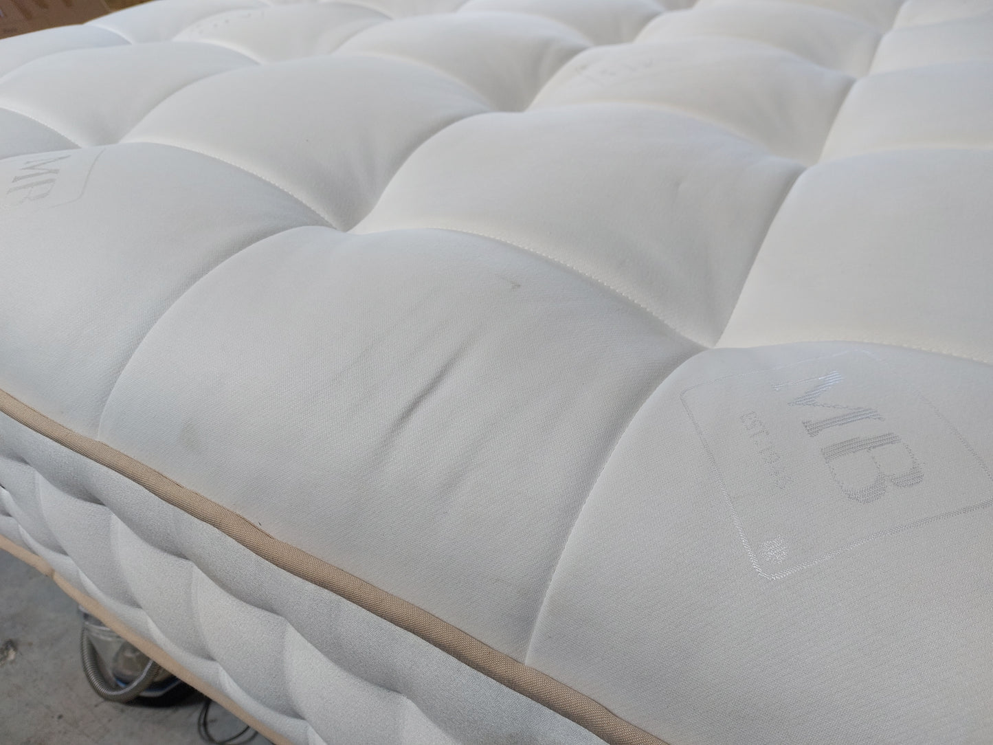 Millbrook Beds Supreme Collection 7000 Mattress, Medium Tension, Super King Size