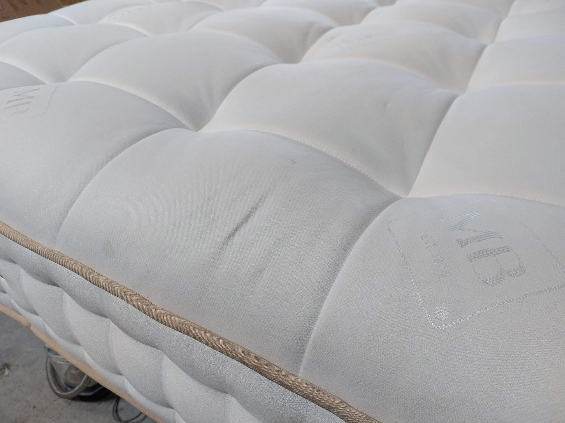 Millbrook Beds Supreme Collection 7000 Mattress, Medium Tension, Super King Size