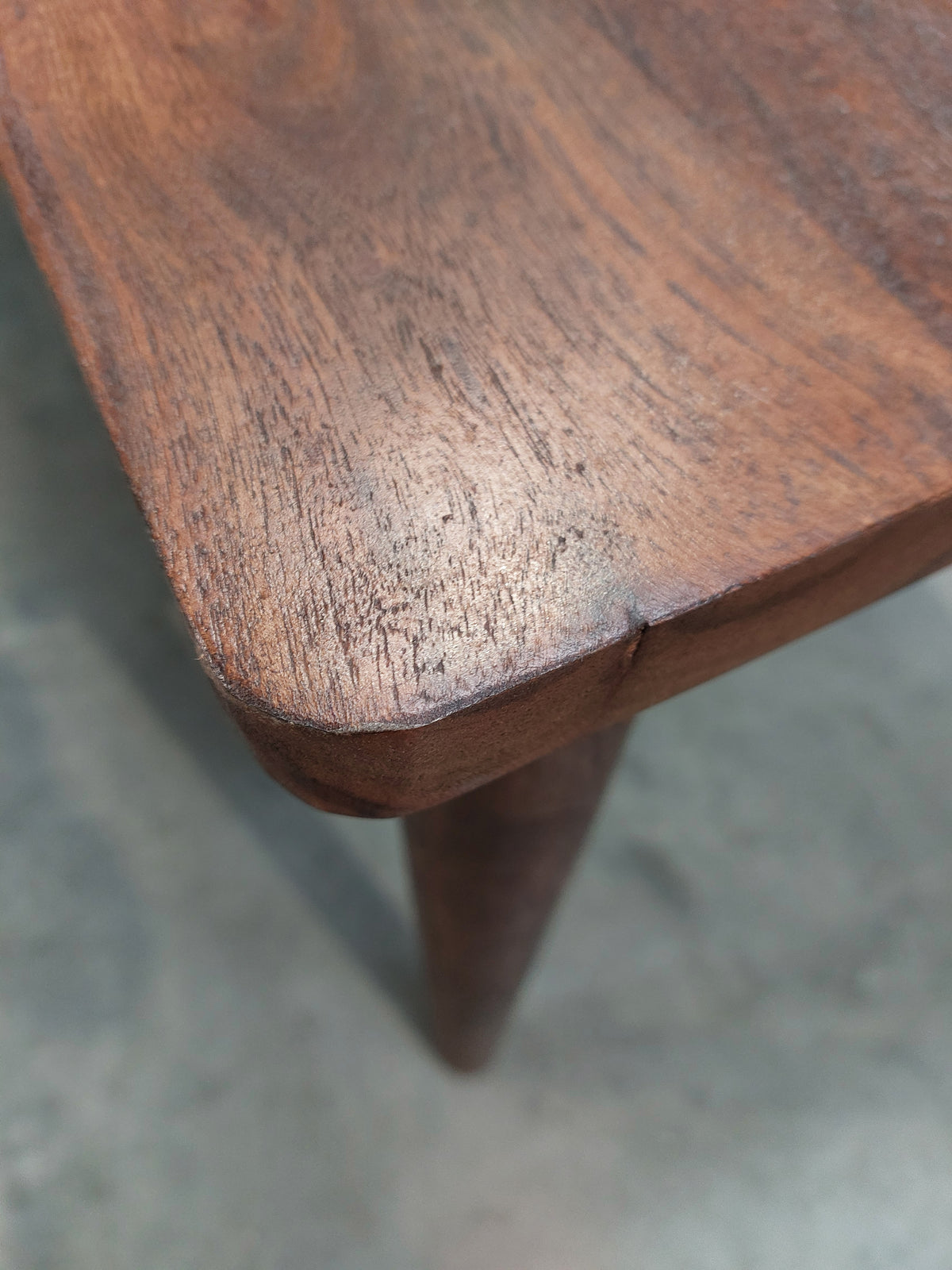 nkuku Anbu Acacia 6 Seater Small Dining Table