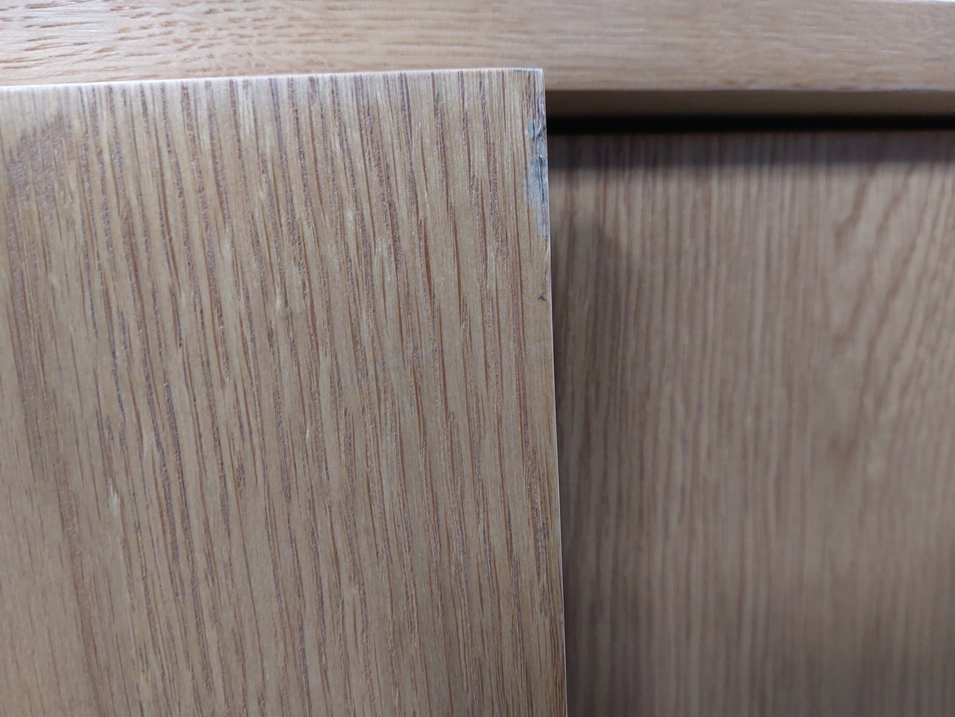 Find and list 80300405 spindle oak wardrobe