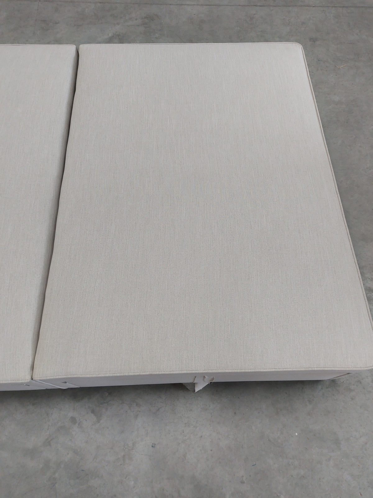 John Lewis Pocket Sprung Upholstered 4 Drawer Divan Base, King Size, Cotton Effect Beige