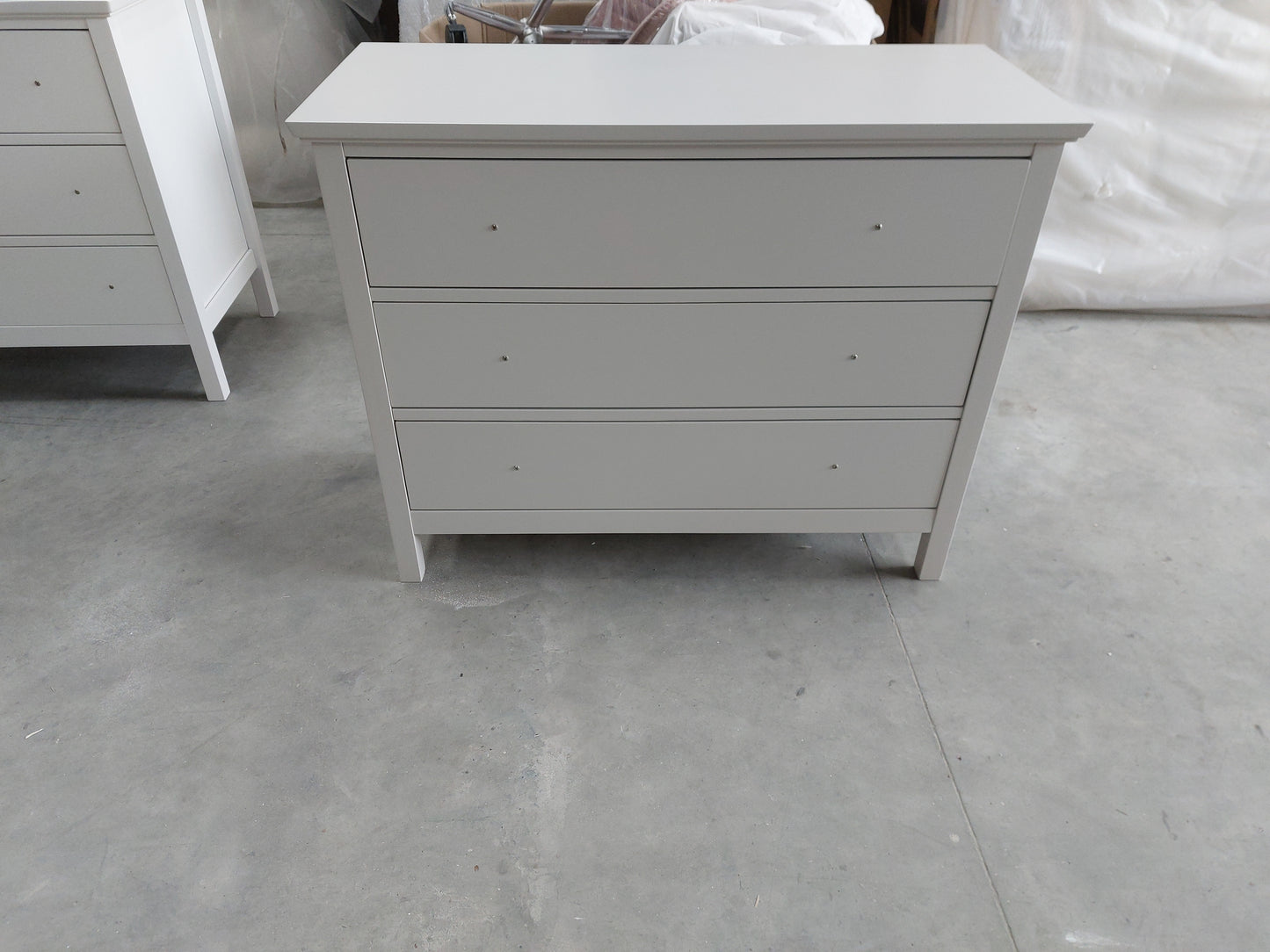 List - Wilton Linen 3Draw Chest