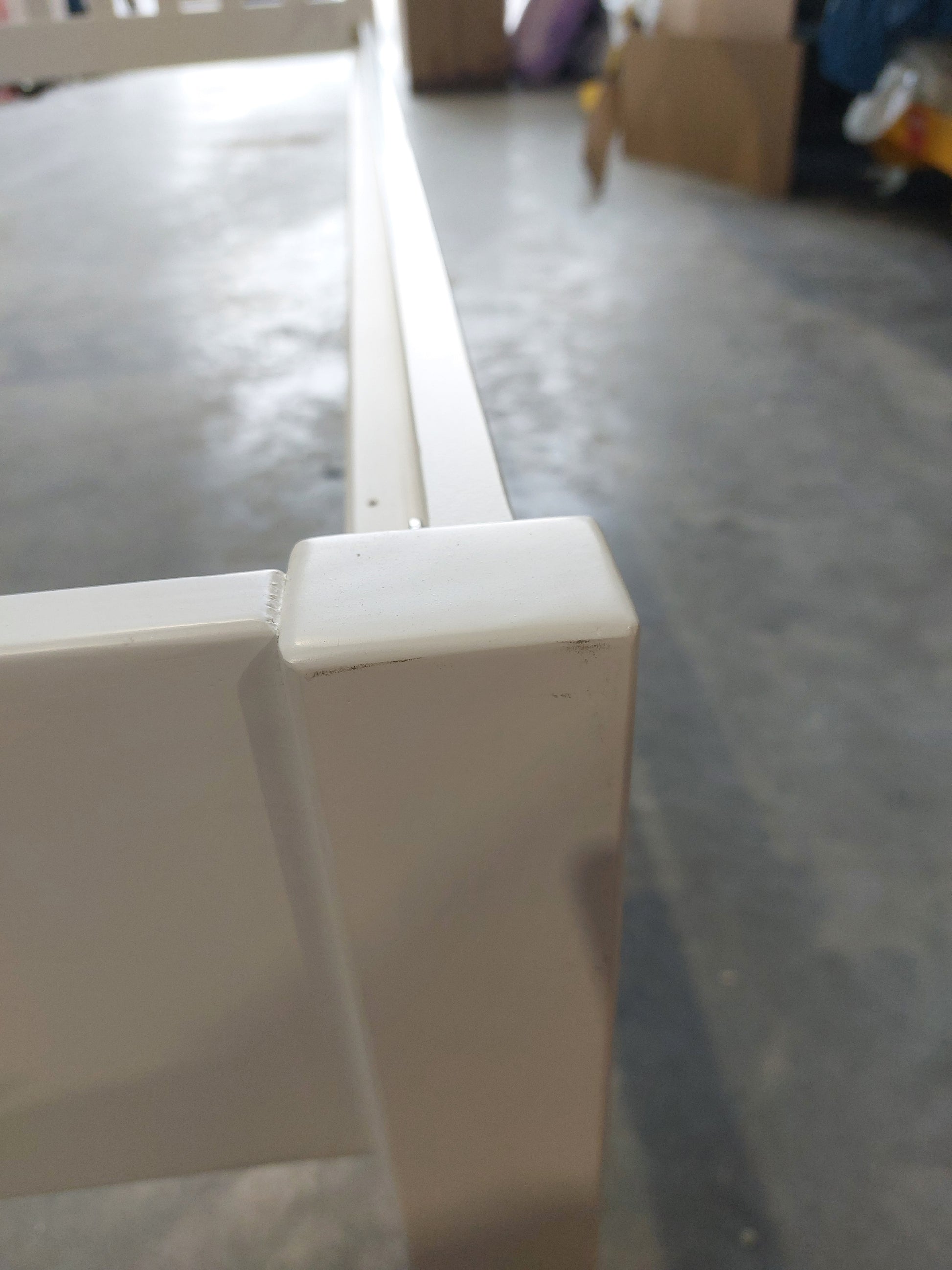 List - 3PL WILTON TRUNDLE WHITE