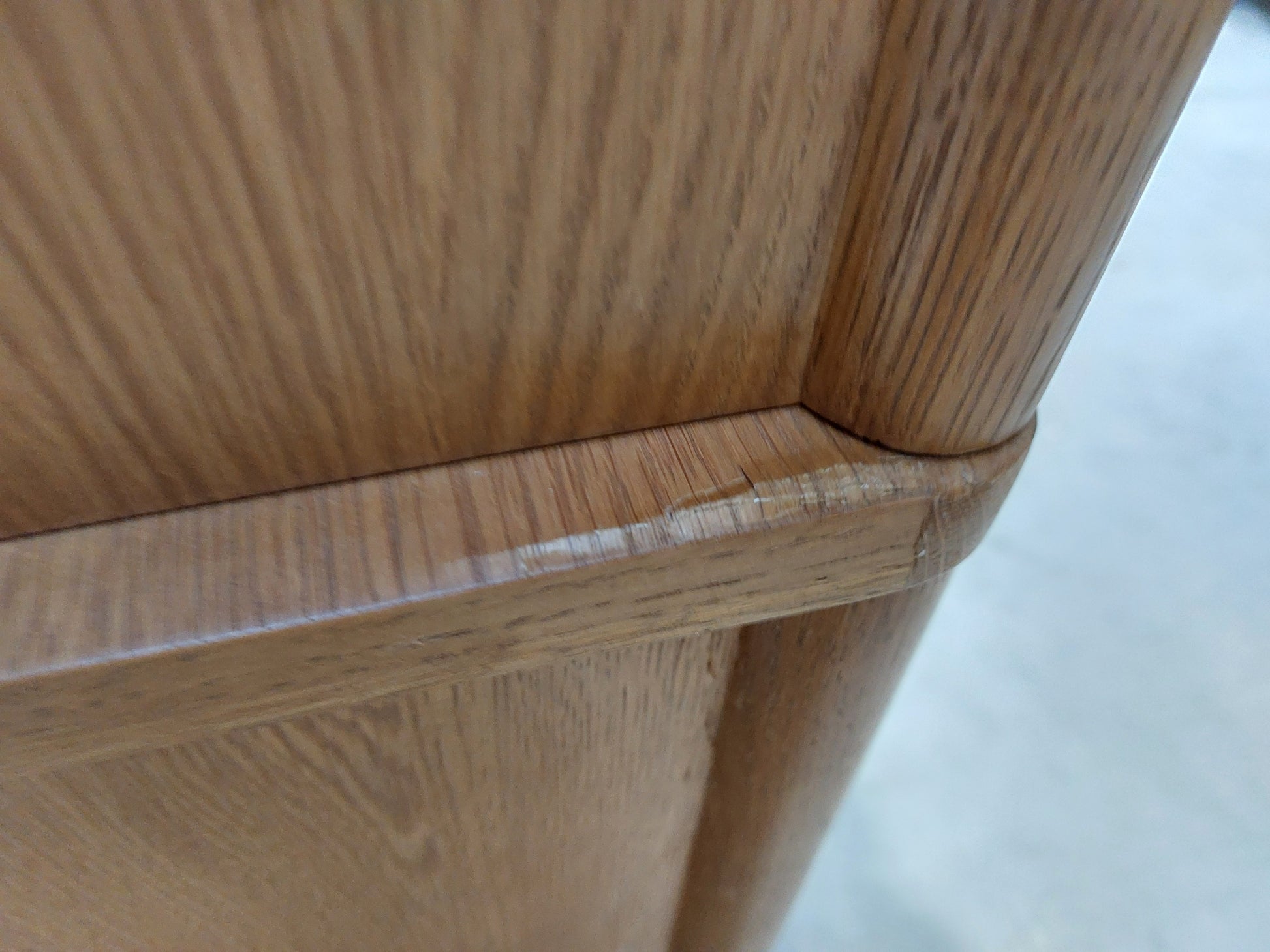 Find and list 80300405 spindle oak wardrobe