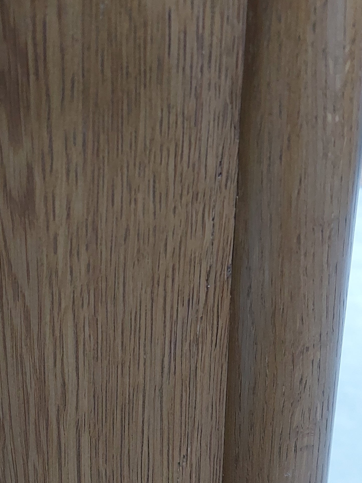 Find and list 80300405 spindle oak wardrobe