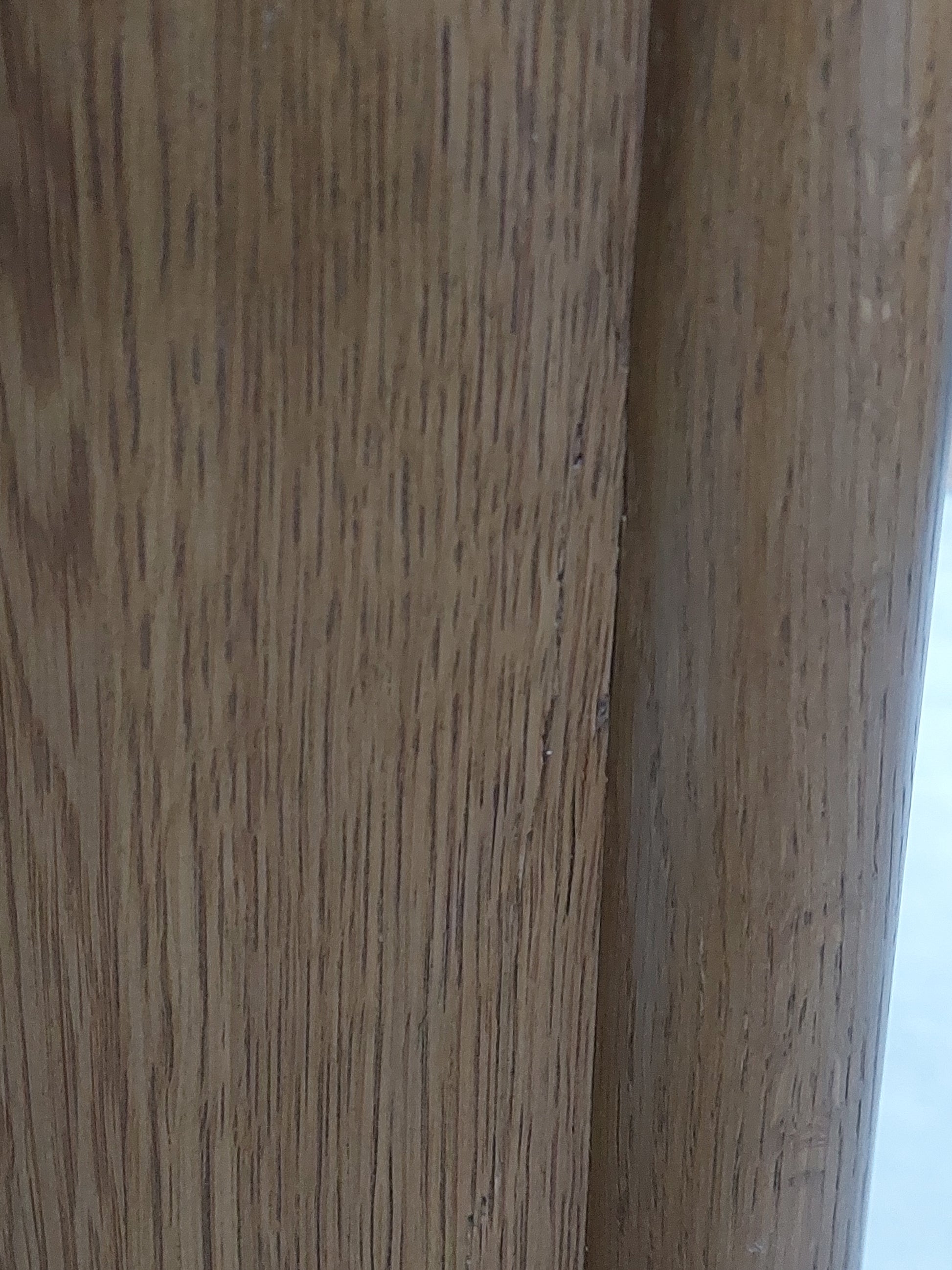 Find and list 80300405 spindle oak wardrobe