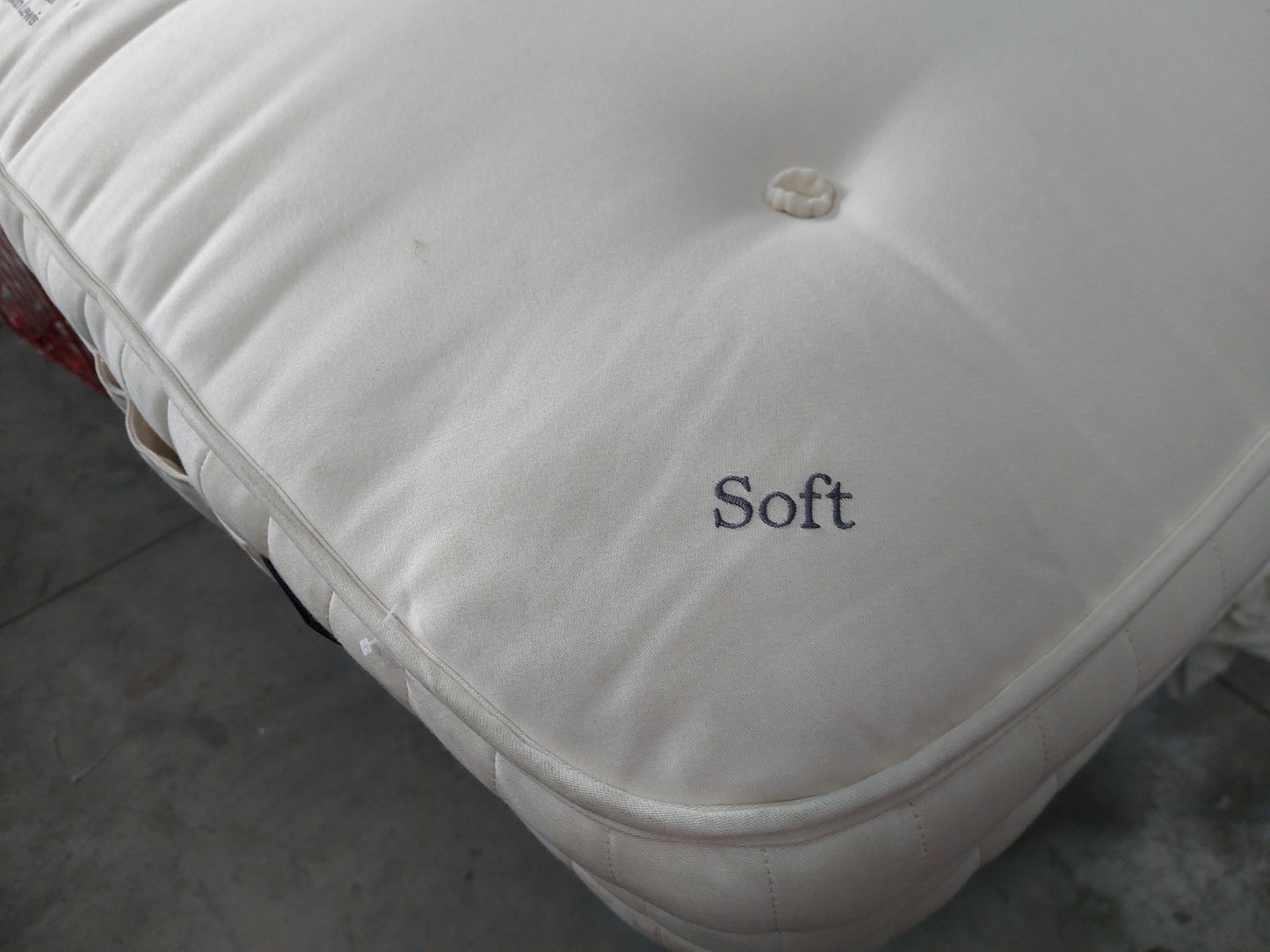 Vispring Plymouth Supreme 1200 Pocket Spring Mattress Medium & Soft Tension King Size