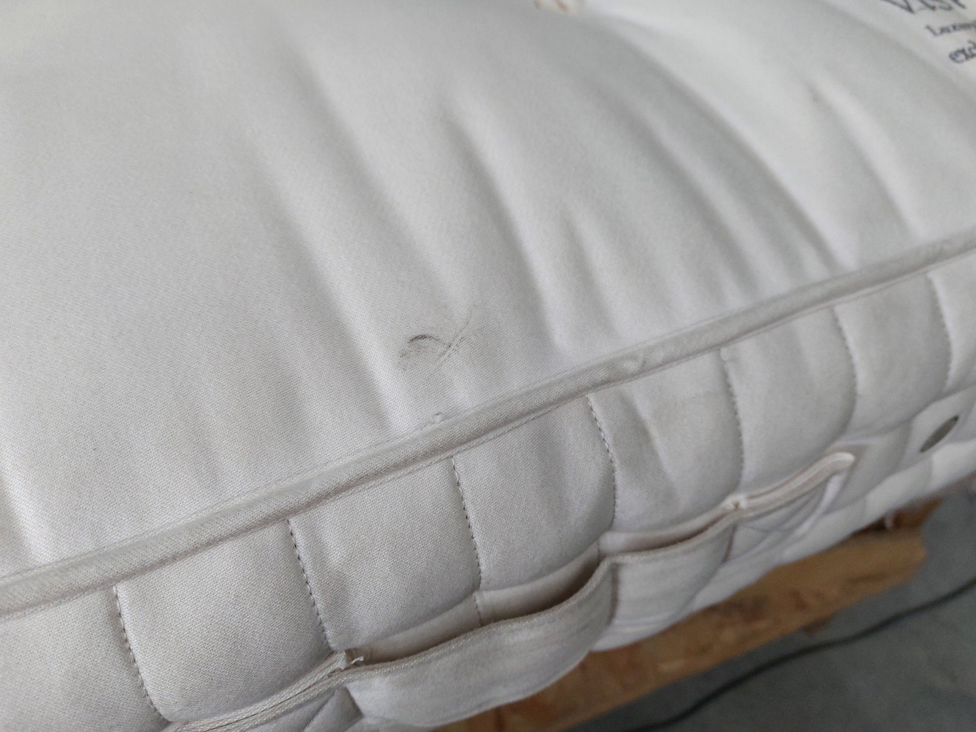 Vispring Plymouth Supreme 1200 Pocket Spring Mattress Medium & Soft Tension King Size