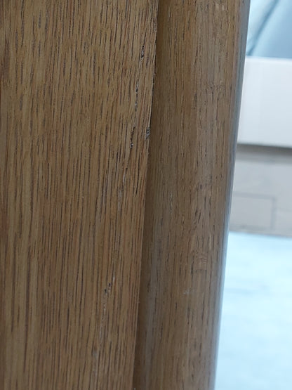 Find and list 80300405 spindle oak wardrobe