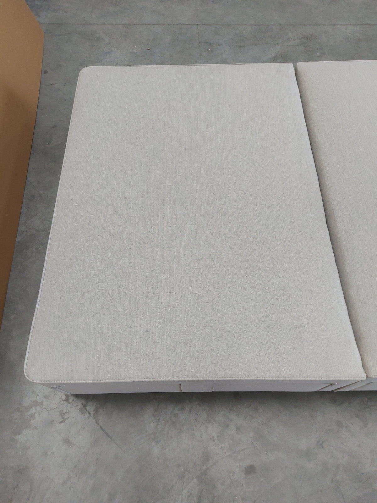 John Lewis Pocket Sprung Upholstered 4 Drawer Divan Base, King Size, Cotton Effect Beige