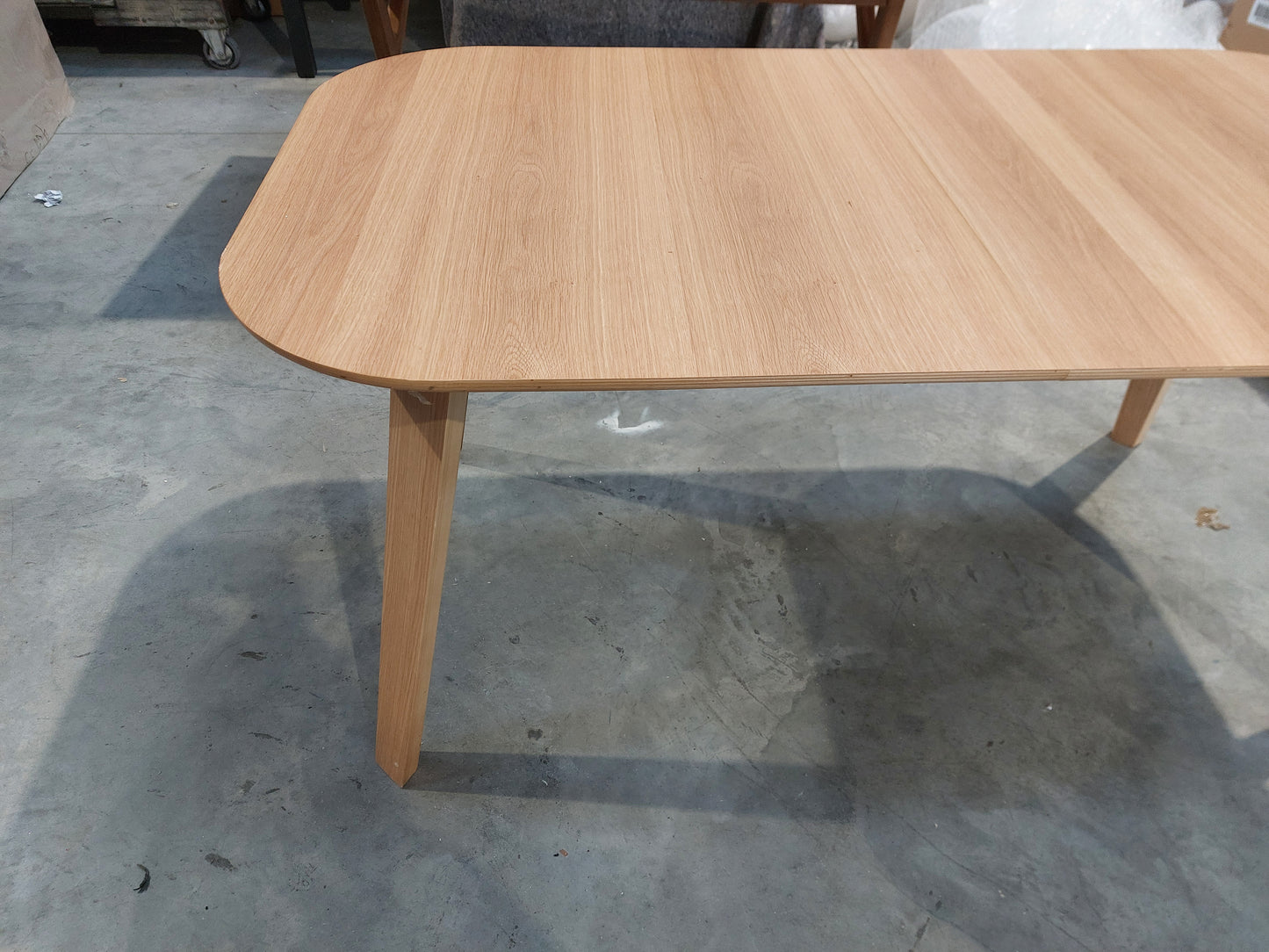 John Lewis ANYDAY Anton 6-8 Seater Extending Dining Table Oak