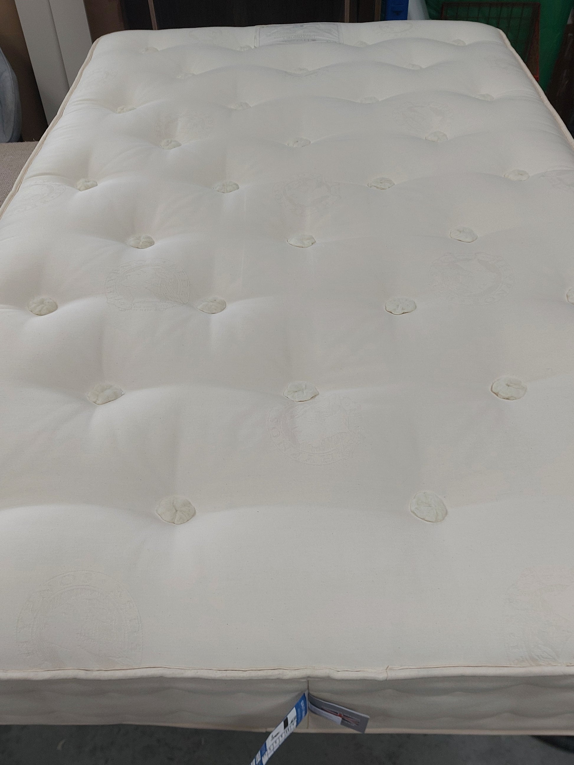 Hypnos Luxury Wool No.1 Pocket Spring Mattress Small Double Medium/Firm Tension