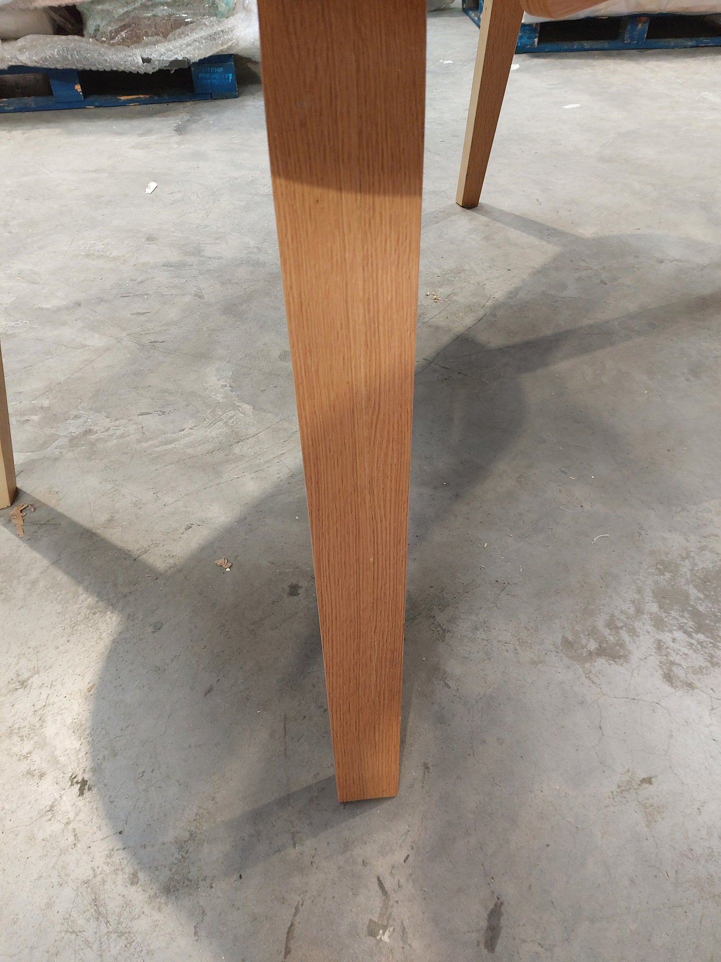 John Lewis Anton 6 to 8 Seater Extending Dining Table Oak