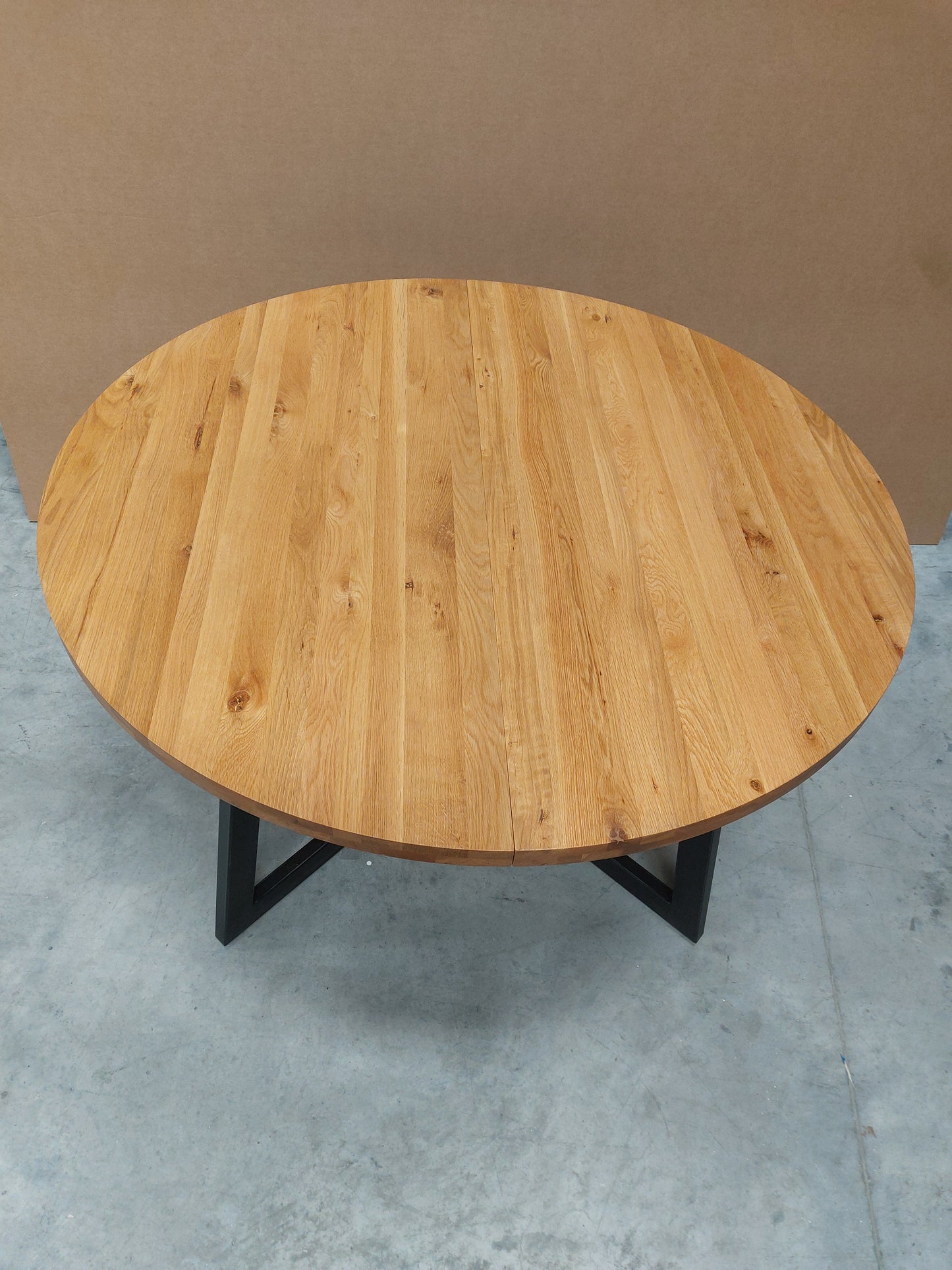 John Lewis Calia 4-6 Seater Round Extending Dining Table, Solid Oak