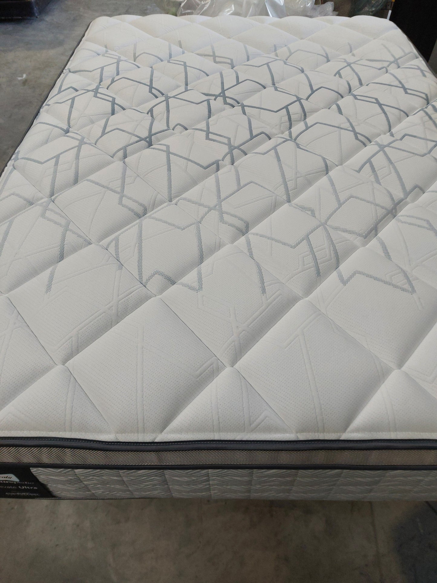 SEALY Posturepedic Evolve Mattress, Regular Tension, Double