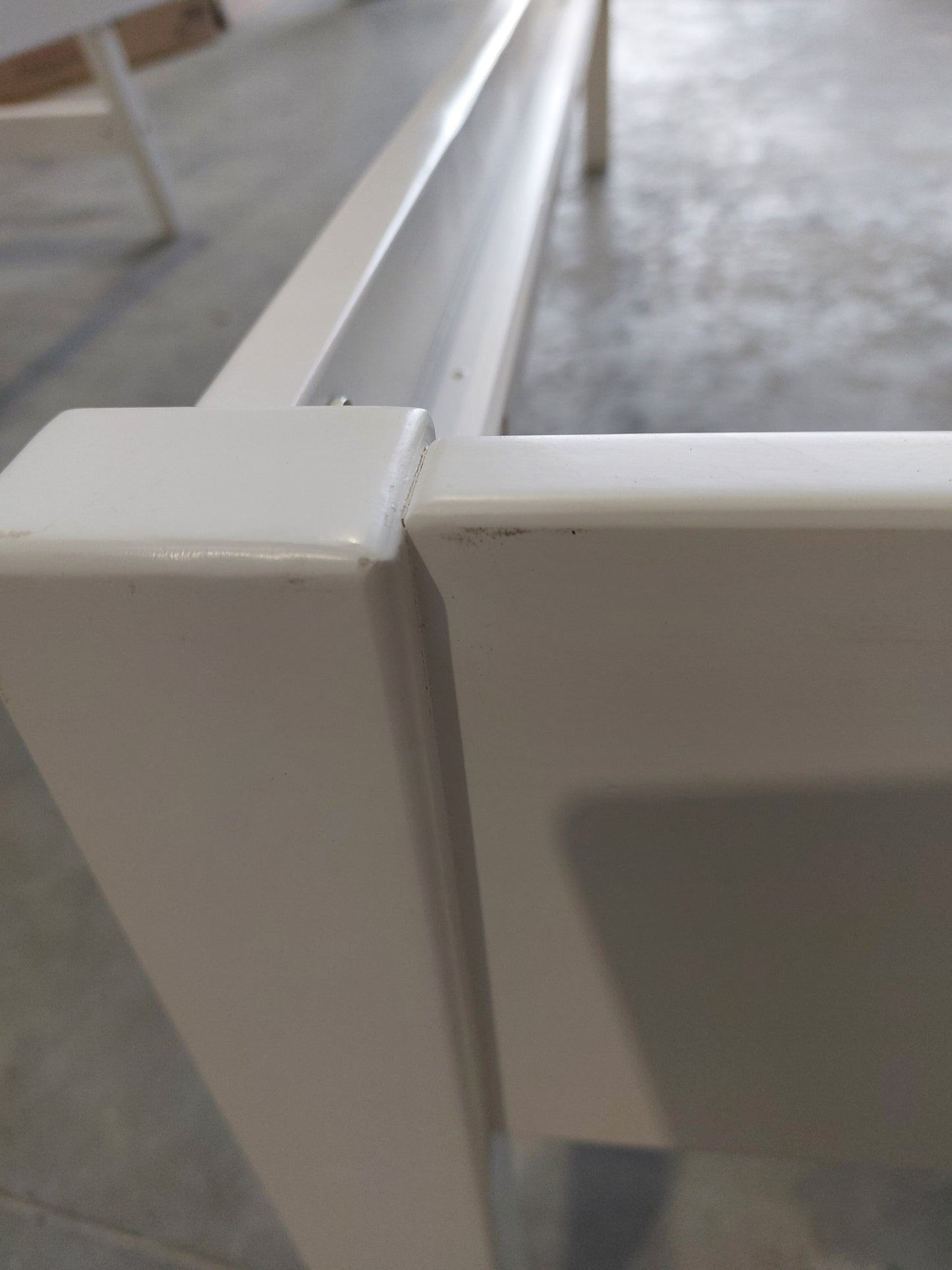 List - 3PL WILTON TRUNDLE WHITE