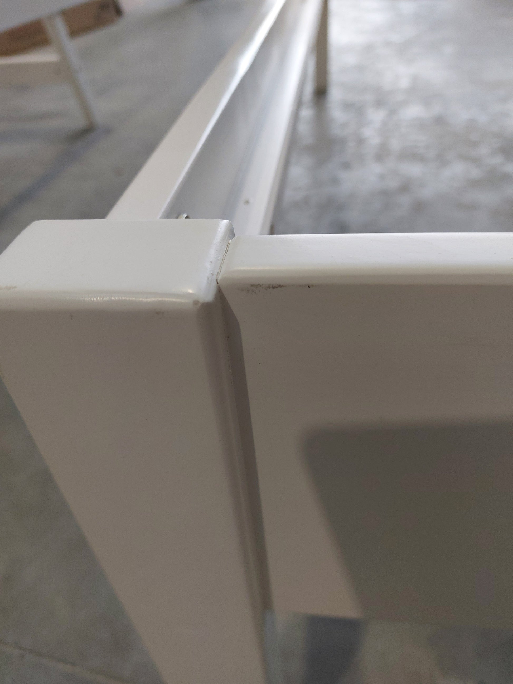 List - 3PL WILTON TRUNDLE WHITE
