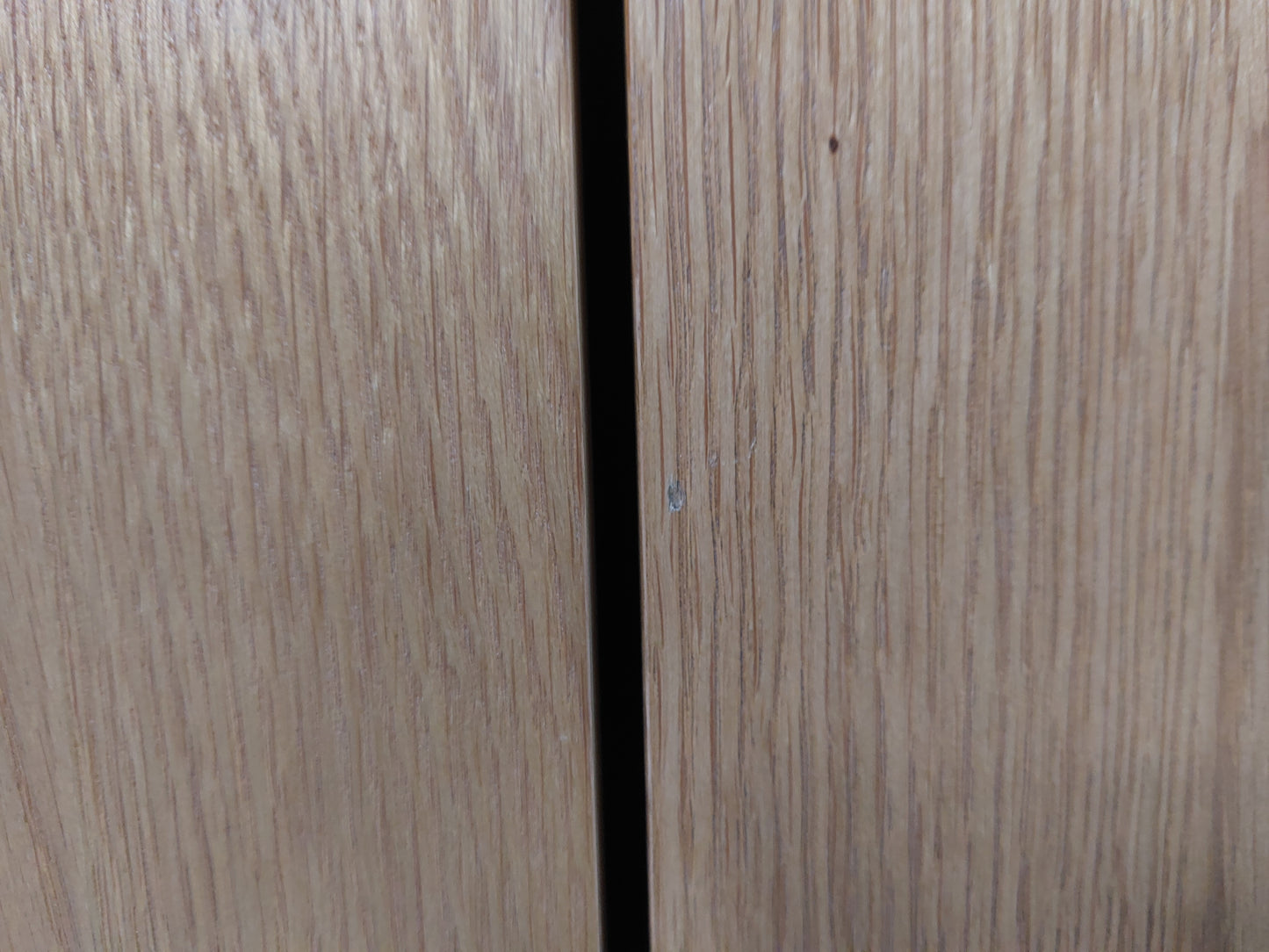 Find and list 80300405 spindle oak wardrobe